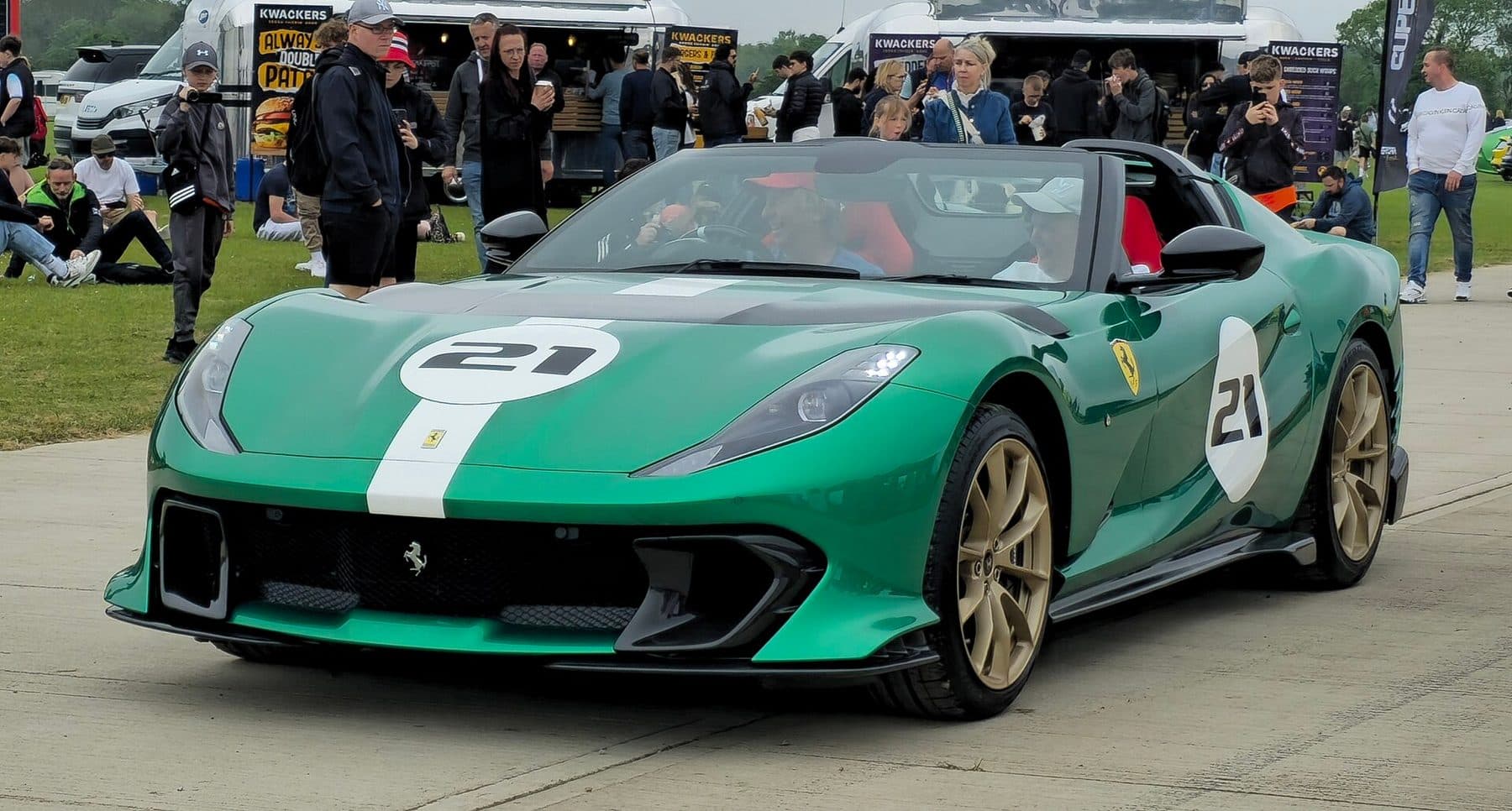 Ferrari 812 Competizione A